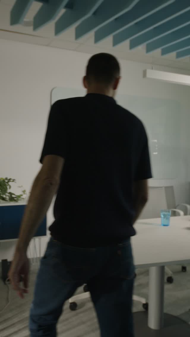 Ivovy děti si myslí, že vyvíjí roboty. 🤖 Ale co opravdu dělá datový vědec v našem AI centru Dataclair? Poznejte svět dat, umělé inteligence a najděte také své místo. 🔥